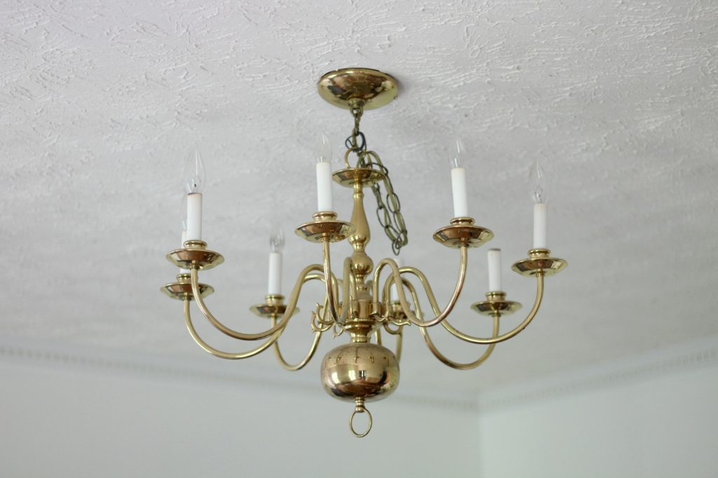 Faux Wooden Chandelier How-To