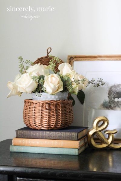 3 Simple Nightstand Styling Tips + Free Vintage Prints