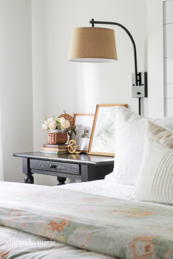 3 Simple Nightstand Styling Tips + Free Vintage Prints