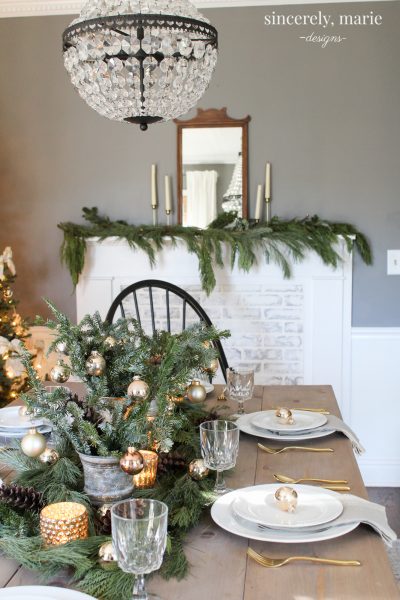 An Elegant Christmas Tablescape - Sincerely, Marie Designs