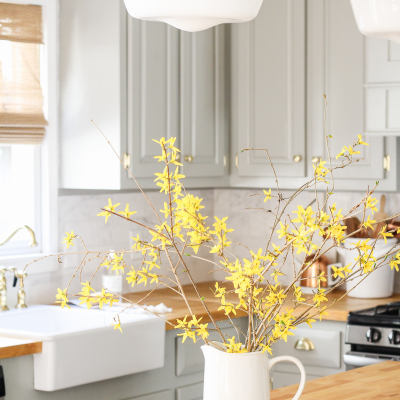 Spring Touches in the Kitchen