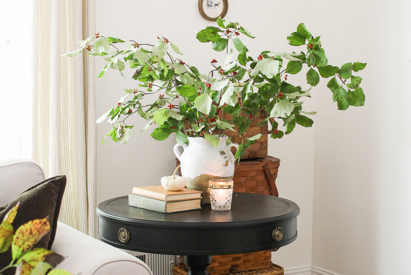 Simple and Classic Fall Decorating