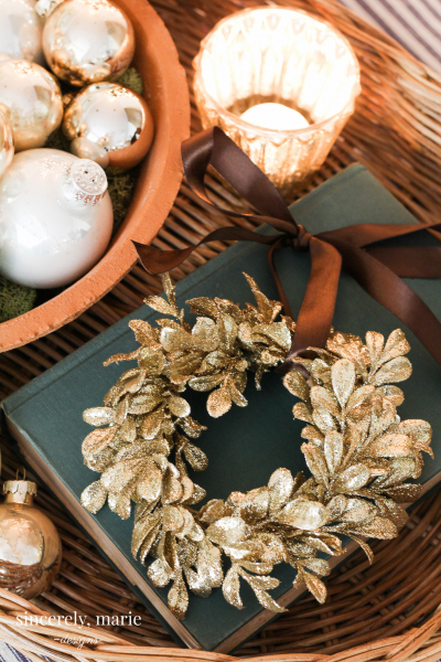 DIY Mini Gold Wreath Ornaments