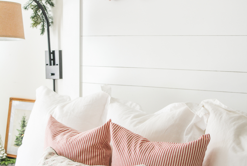 Our Classic & Cozy Christmas Bedroom