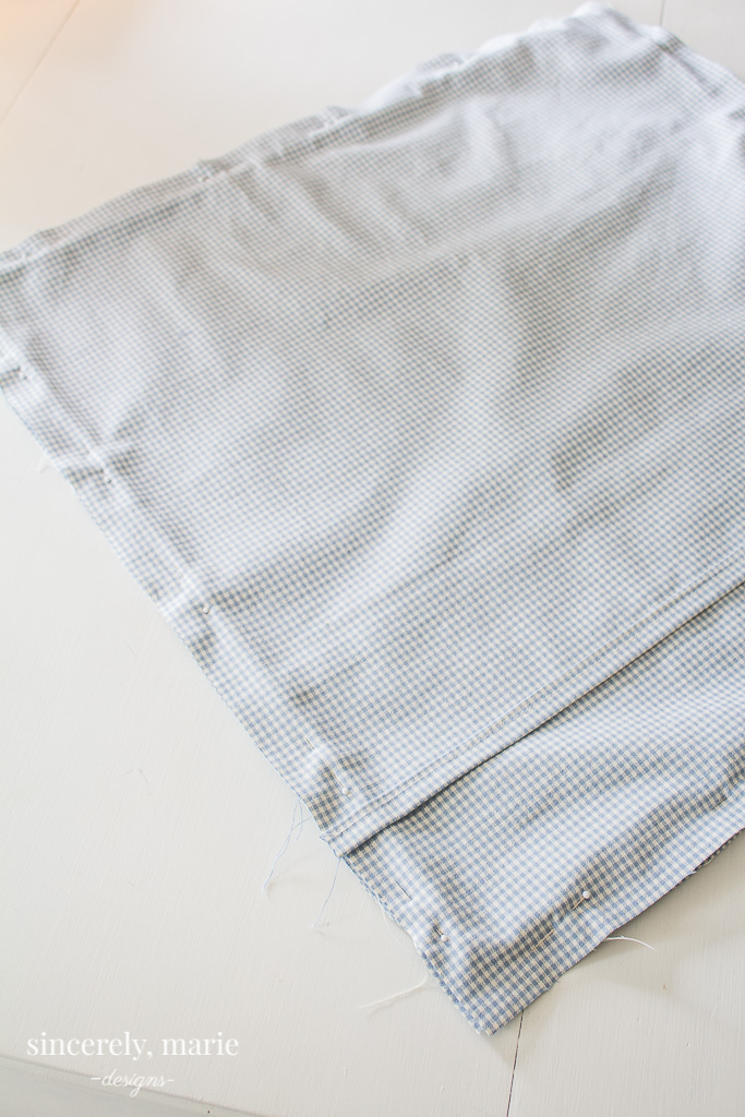 Simple Envelope Pillow Cover with Piping Sincerely, Marie Designs