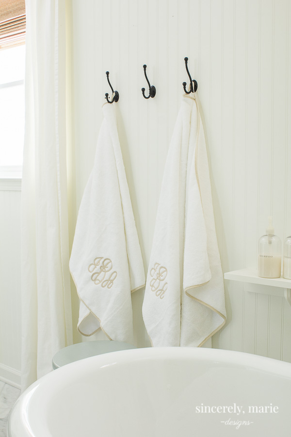 https://sincerelymariedesigns.com/wp-content/uploads/2019/05/Weezie-Towels-Our-Favorite-New-Luxury-1-5.jpg
