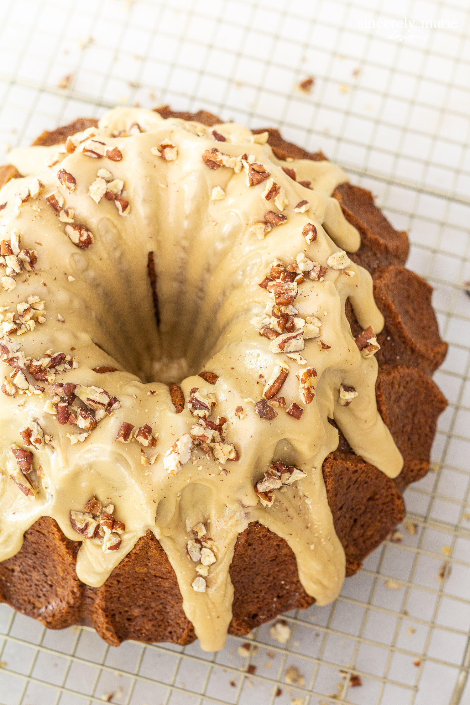 Pumpkin Spice Cake With Brown Sugar Glaze Sincerely, Marie Designs