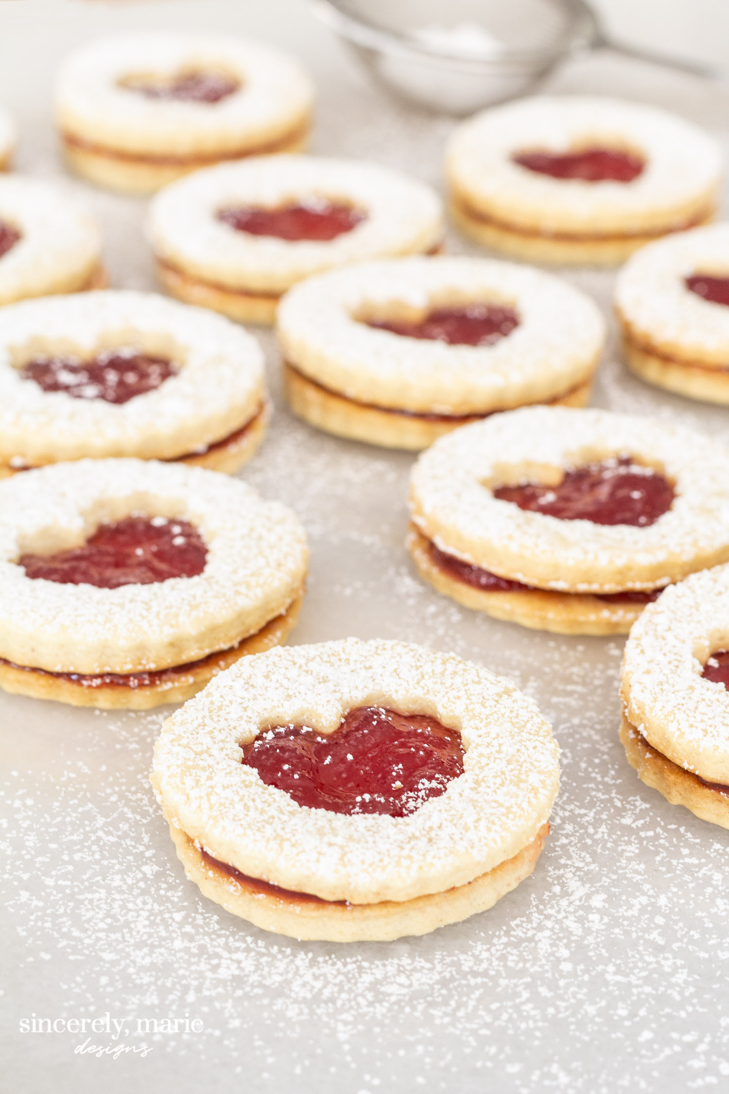 Linzer Strawberry Heart Cookies - Sincerely, Marie Designs