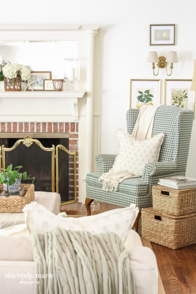 Summer Mantel with Character