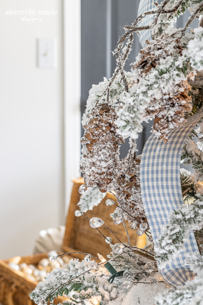 How To Decorate A Flocked Christmas Tree