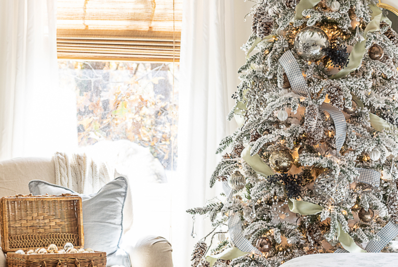 How To Decorate A Flocked Christmas Tree